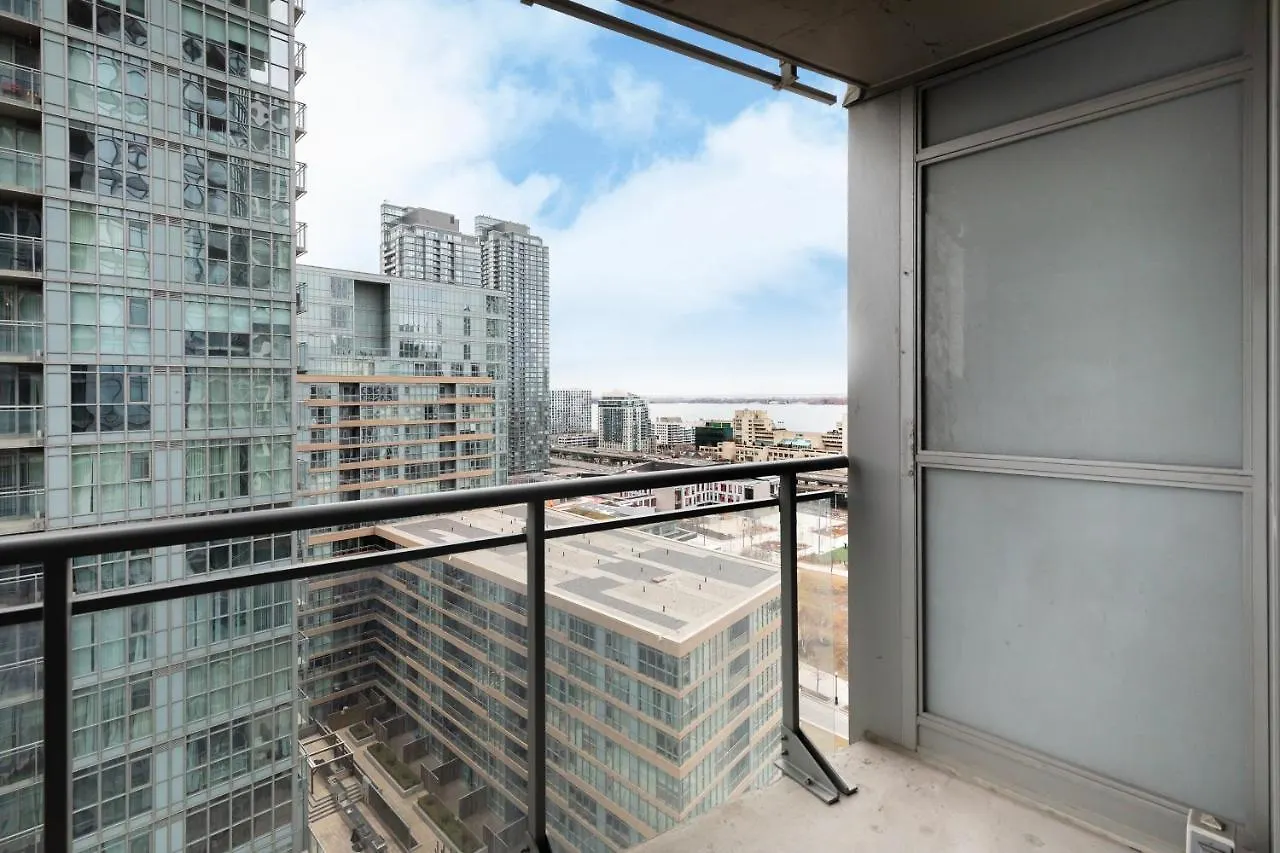 Central Downtown Suites Toronto Canada