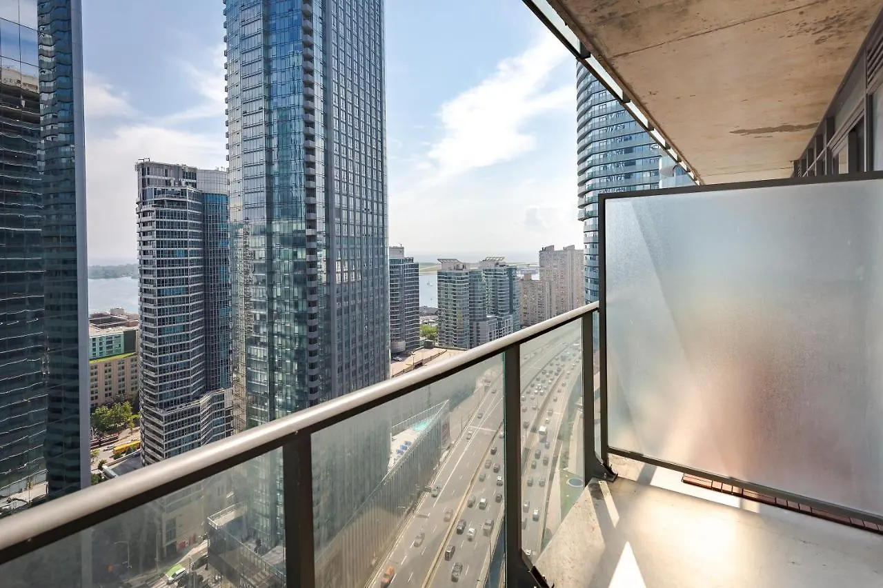Central Downtown Suites Toronto Canada